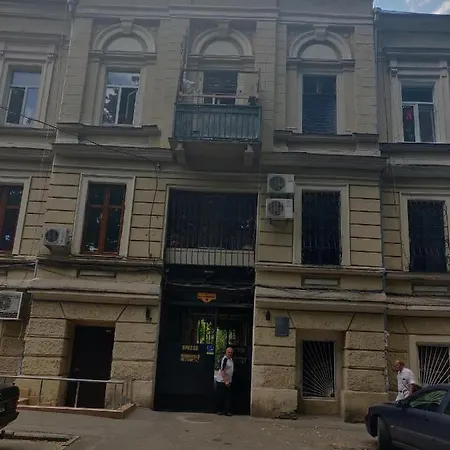 Smart Central Beach Apartment Odesa